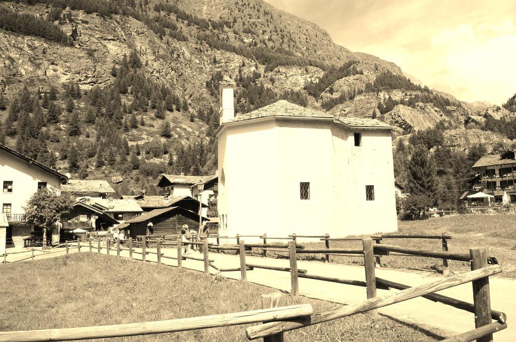 Manad Cod Cir N 0329 Apartment Aosta Bagian luar foto
